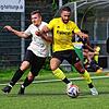 Alexander Gaupp (links) vom SV Deggenhausertal traf zum 1:0 und Endstand gegen den Türk. SV Konstanz (Alessio Güleryüz).