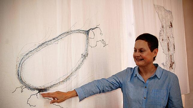 Marisela Berenguel verbindet mit ihrer Kunst die Welt. Foto: Petra Wunderle