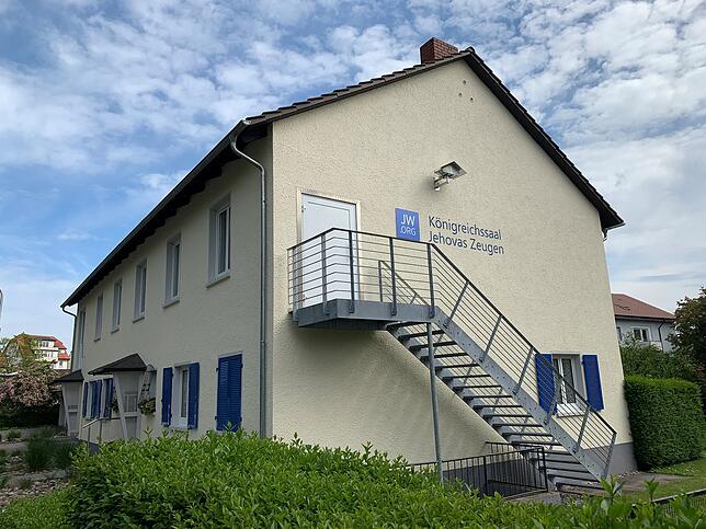 Bild 3: Nach dem SÜDKURIER-Sektencheck: Jehovas Zeugen, die Kirche Jesu Christi der Heiligen der letzten Tage, der Bruno-Gröning-Freundeskreis und die Hillsong Church reagieren