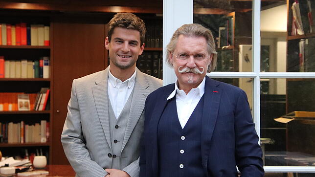 Robert Scheel (links) und Fernseh-Star Ingo Lenßen sind zu Gast beim VS-Forum am 16. Mai in der Neuen Tonhalle in ...