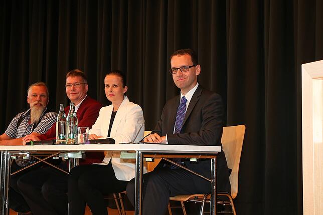 Bild 4: Impressionen von der Vorstellung der Geisinger Bürgermeisterkandidaten