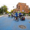 (Archivbild) Genau hier kam es zur Kollision: Ein jüngerer Radfahrer querte die Radstraße von links nach rechts und missachtete dabei ...