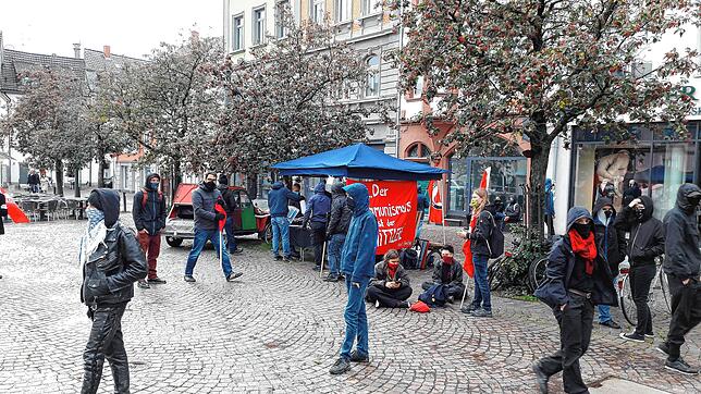 Bild 7: Querdenker in Konstanz: So liefen die Demos und Gegenproteste