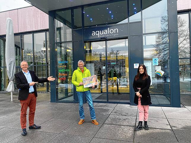 Ein Jahresabo Super-Kombi-Gold Fitness, Sauna und Therme im Wert von 1320 Euro, gestiftet von der Aqualon Therme Betriebs GmbH. Gewonnen ...