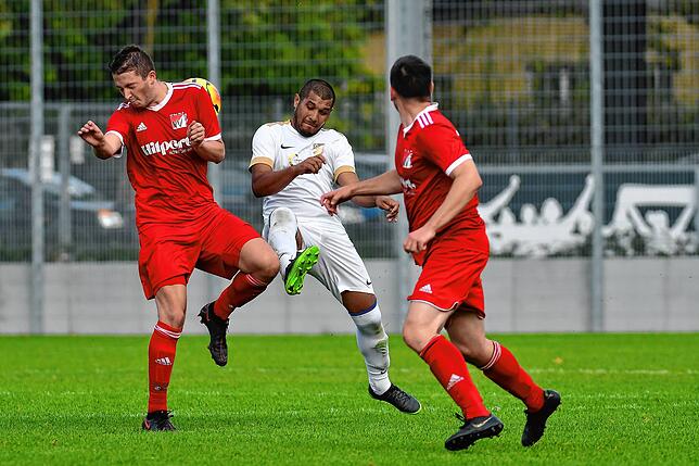 Bild 14: FC RW Weilheim feiert 2:0-Arbeitssieg bei Bosporus FC Friedlingen &ndash; und wir haben Bilder!