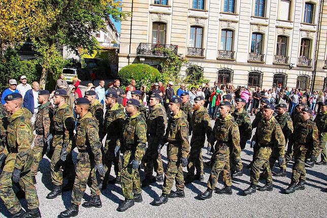 Bild 30: Abschiedsappell für die Soldaten des Jägerbataillons 292