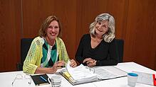 Für die IBB Informations-, Beratungs- und Beschwerdestelle sind Johanna Siebold (rechts) und Andrea Willmann (links) ehrenamtlich im ...