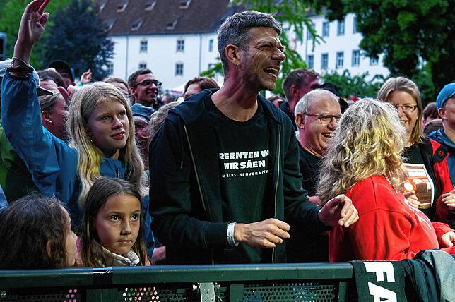 Bild 24: Tausende bejubeln die Fantastischen Vier