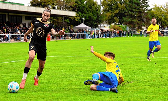 Bild 15: Unsere große Bildergalerie vom Pokal-Derby zwischen dem TSV Singen und dem FC Singen 04