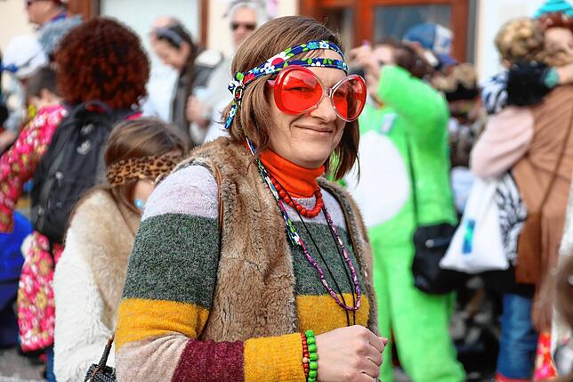 Bild 28: So bunt war der große Umzug beim Seenarrentreffen in Allensbach 2024 &ndash; Teil 1