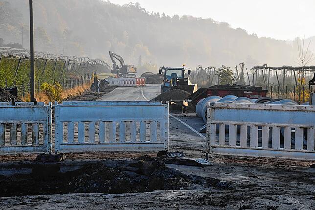 B34-Baustelle zwischen Ludwigshafen und Espasingen an der Einmündung der Abzweigung nach Bodman