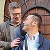 Die frisch gewählten Narreneltern der Narrenzunft Überlingen: Achim Friesenhagen (links, Narrenvater und damit stellvertretender ...