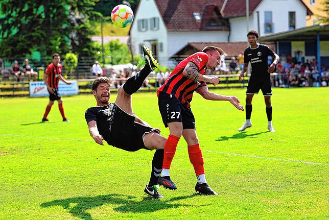 Bild 1: Die besten Bilder vom Spiel des SC Konstanz-Wollmatingen gegen den FC Königsfeld!