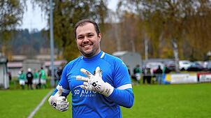 Aller guten Dinge sind drei – Fabian Stihl beeindruckte im Pokal als „Elfmetertöter“.