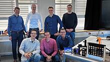 Die Professoren und ihre Studenten (von oben links nach unten rechts): Prof. Dr. Böck, Prof Dr. Knievel, Alexander Bernhardt, Andreas ...