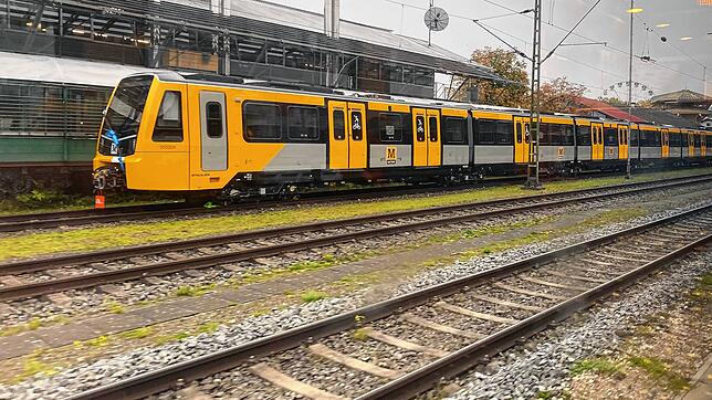 Ein fremder Zug im Konstanzer Bahnhof. Doch es ist keine neue Verbindung.