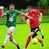 Der VfR Stockach (links Lukas Jäger im Spiel gegen Gottmadingen-Bietingen) hat am Samstag mit dem FC Überlingen einen starken Gegner zu ...