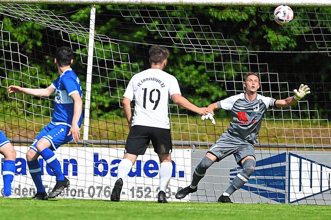 Bild 6: FC Erzingen siegt 4:1 im Hinspiel zum Landesliga-Aufstieg beim FC Emmendingen &ndash; wir haben Bilder