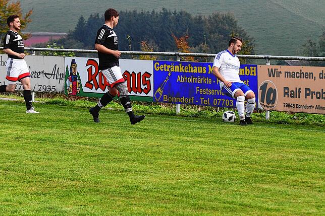 Bild 34: FC Dettighofen bleibt nach 0:2-Niederlage bei der SG Bettmaringen siegloses Schlusslicht der Liga &ndash; und wir haben Bilder!