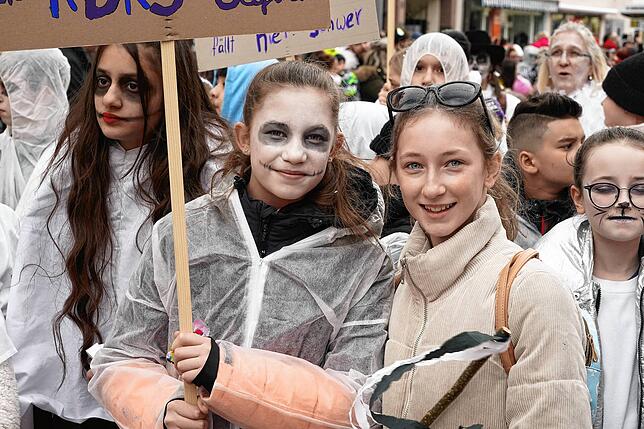Bild 10: Fastnacht 2023: Die schönsten Fotos vom Umzug am Donnerstag in Villingen