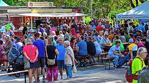 Der Naturparkmarkt in St. Georgen, hier ein Bild aus dem Jahr 2023, findet auch in diesem Jahr im Stadtgarten im Schmiedegrund statt. ...