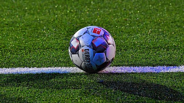 Der Ball wird wohl endgültig ruhen: Nach der Verlängerung des Lockdowns will der Südbadische Fußballverband spätestens nach Ostern über ...