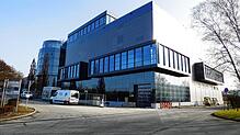 Ein dreiviertel Jahr nach ihrer Gründung steht die Albert Weber GmbH, Nachfolger der insolvent gegangenen Weber Automotive GmbH, vor ...