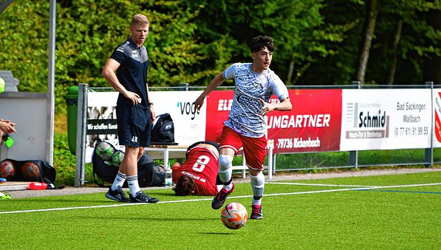 Bild 20: Die SG FC Wehr/Bergalingen startet mit einem 3:1-Sieg ins Abenteuer Verbandsliga &ndash; wir haben Fotos!