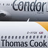 Flugzeuge mit Logos der insolventen Konzernmutter Thomas-Cook und deren deutscher Tochter Condor stehen auf dem Flughafen Frankfurt.