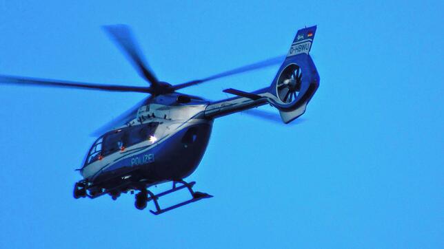 (Symbolbild) In der Nacht auf Donnerstag, 20. Februar, kreiste über Konstanz längere Zeit ein Polizeihubschrauber.