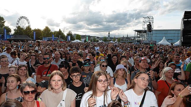 Bild 40: Fotos des Abends mit Mark Forster und Annie Chops in Konstanz &ndash; Teil 1