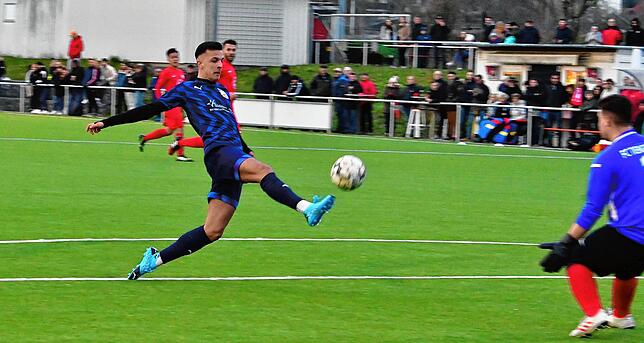 Bild 14: VfB Waldshut düpiert Schlusslicht FC Tiengen 08 im Derby mit 7:0 &ndash; und wir haben Bilder!