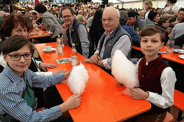 Bild 16: Bilder vom Sonntagsfrühschoppen beim Blütenfest in Oberteuringen