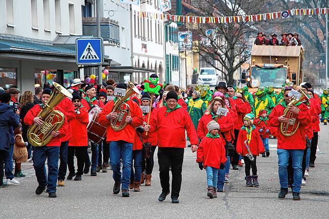 Bild 12: Tierisch was los beim Umzug am Fasnetsmendig: Teil 2