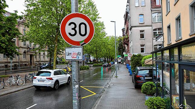 Jetzt könnte der nächste Schritt Richtung autofreie oder autoarme Innenstadt kommen. Das Stichwort heißt: E-Zone.