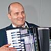 Akkordeonist Rudi Hartmann.