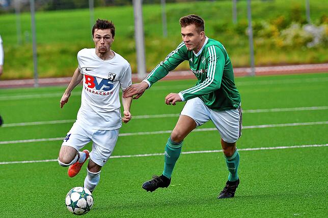 Bild 26: FC Erzingen gewinnt das Spitzenspiel mit 5:3 beim FC Zell &ndash; und wir haben Bilder!