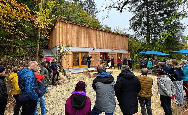 Mitten in der Natur der Owinger Rebhalde liegt das neue Domizil für eine Außengruppe des Kinderhauses Guggenbühl. Die Familie Endres als ...