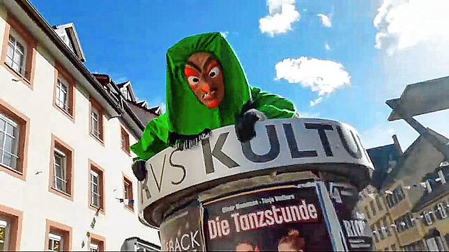 Fasnet ist VS-Kultur. Diese Villinger Hexe verkörpert dies.