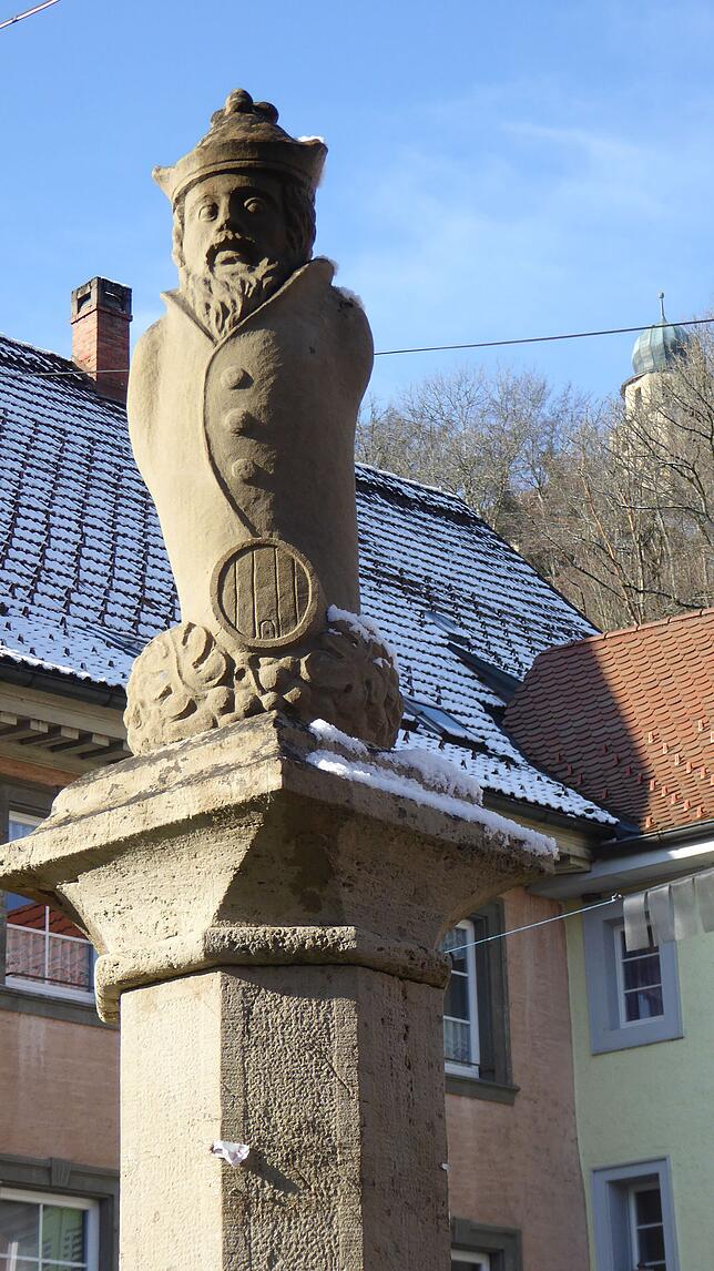 Gelassen schaut das Stühlinger Männle den Veränderungen zu.