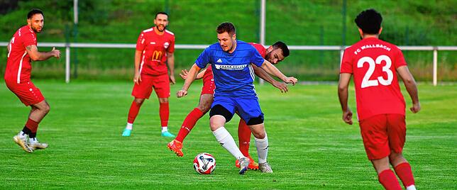 Bild 45: FC Wallbach setzt sich mit 2:0 beim SV Karsau durch &ndash; und wir haben Bilder!