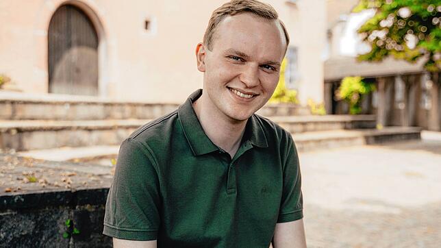 Tim Strobel wehrt sich gegen Vorwürfe, dass er seinem Ehrenamt als Stadtrat wegen seines neuen Jobs in Calw nicht gerecht werden könne.