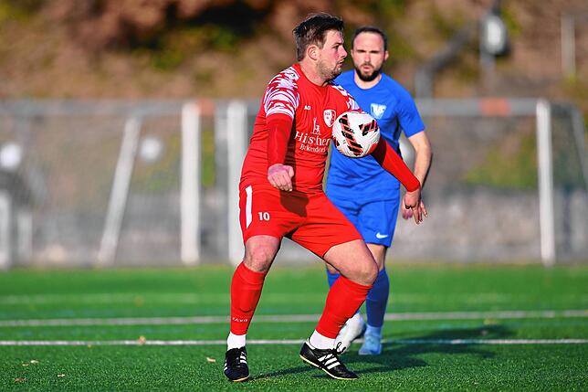 Bild 12: TuS Stetten besiegt den FC Schlüchttal mit 4:3 – und wir haben Bilder!