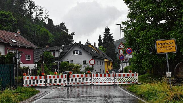 Der Ortseingang von Degerfelden ist derzeit komplett gesperrt. Foto: Heinz Vollmar