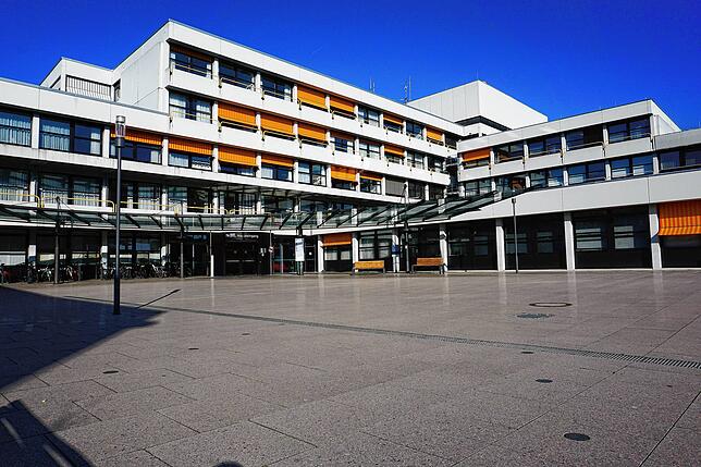 Das Klinikum Friedrichshafen ist in die Jahre gekommen und braucht eine Generalsanierung – oder einen Neubau.