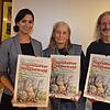 Autorin Sandhya Hasswani (links) und die Illustratoren Markus Olivieri und Kristine Gelderbloom präsentierten den neuen ...
