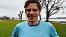 Langstreckenläufer Benedikt Hoffmann im Uferpark in Überlingen, wo im Juni ein Halbmarathon stattfindet. Hoffmann wohnt in Stockach und ...