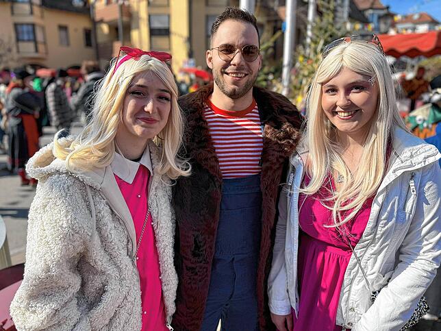 Bild 4: Närrisches Treiben beim fröhlichen Fasnetsmarkt 2025