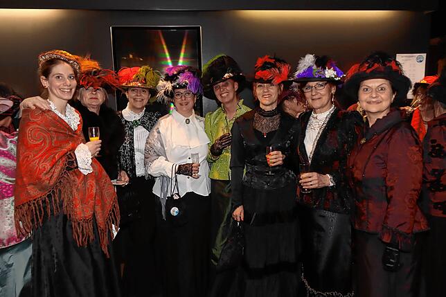 Bild 7: Ein Abend in Samt und Seide: Die Villinger alten Jungfere zeigen eindrucksvolle Eleganz – die Bilder!