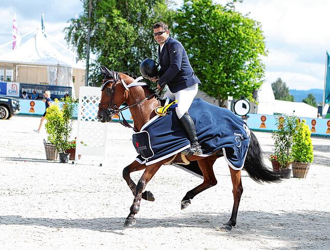 Bild 1: Reitsport pur beim Fest der Pferde am Freitag